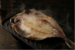 下田の食材がならぶ優しい朝食